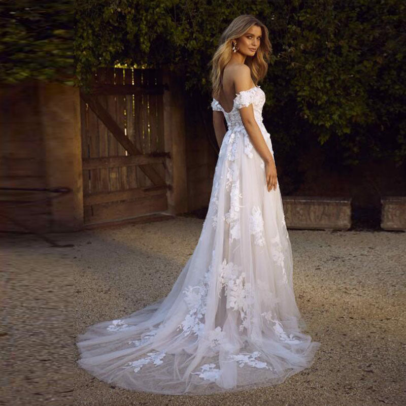 Abito da sposa principessa A-line in pizzo con scollo Bardot (spalle scoperte) | BellaSeta - BellaSeta