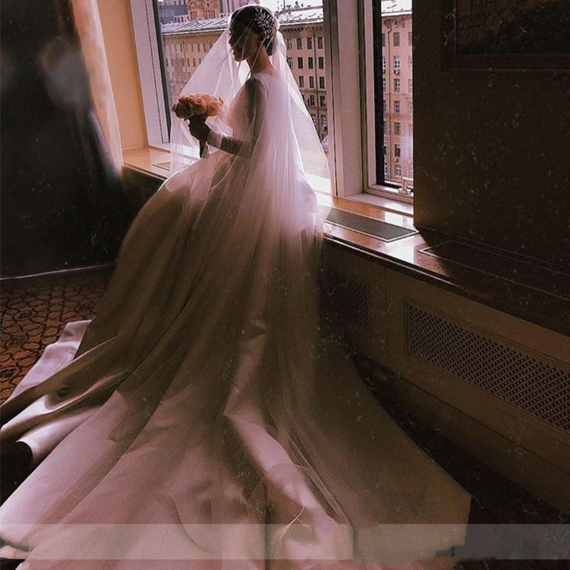 Abito da sposa in raso vintage con spalle scoperte e maniche lunghe | BellaSeta - BellaSeta