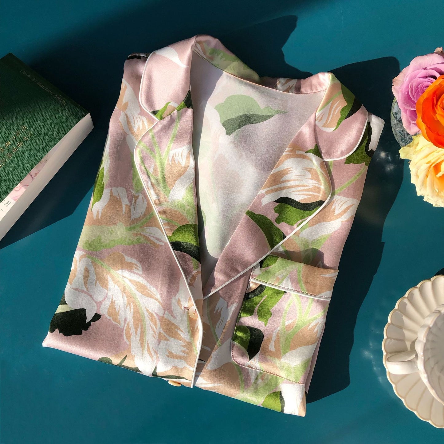 Camicia pigiama in seta da donna floreale rosa e verde Bella Seta